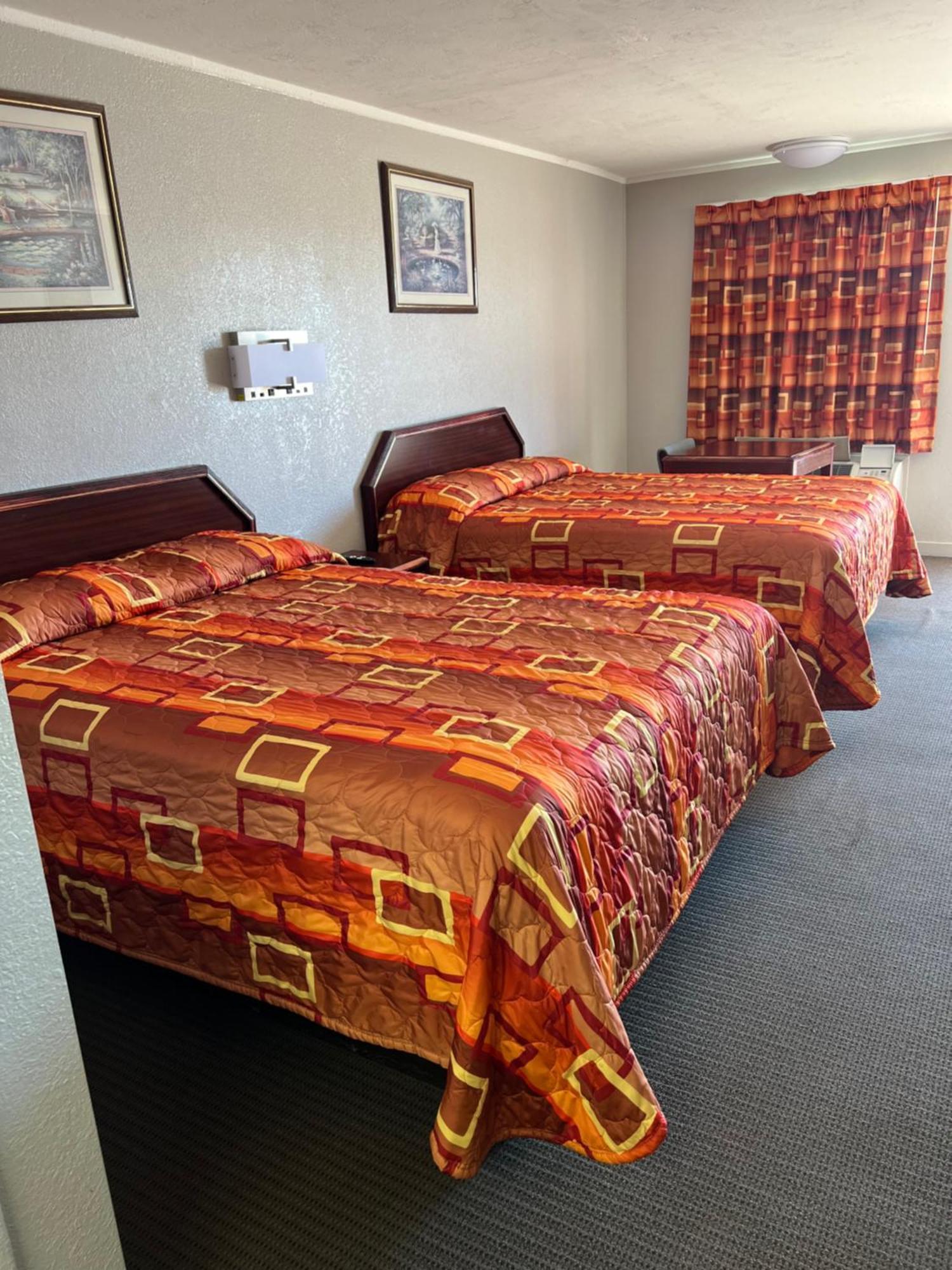 Hotel 81 El Reno Luaran gambar